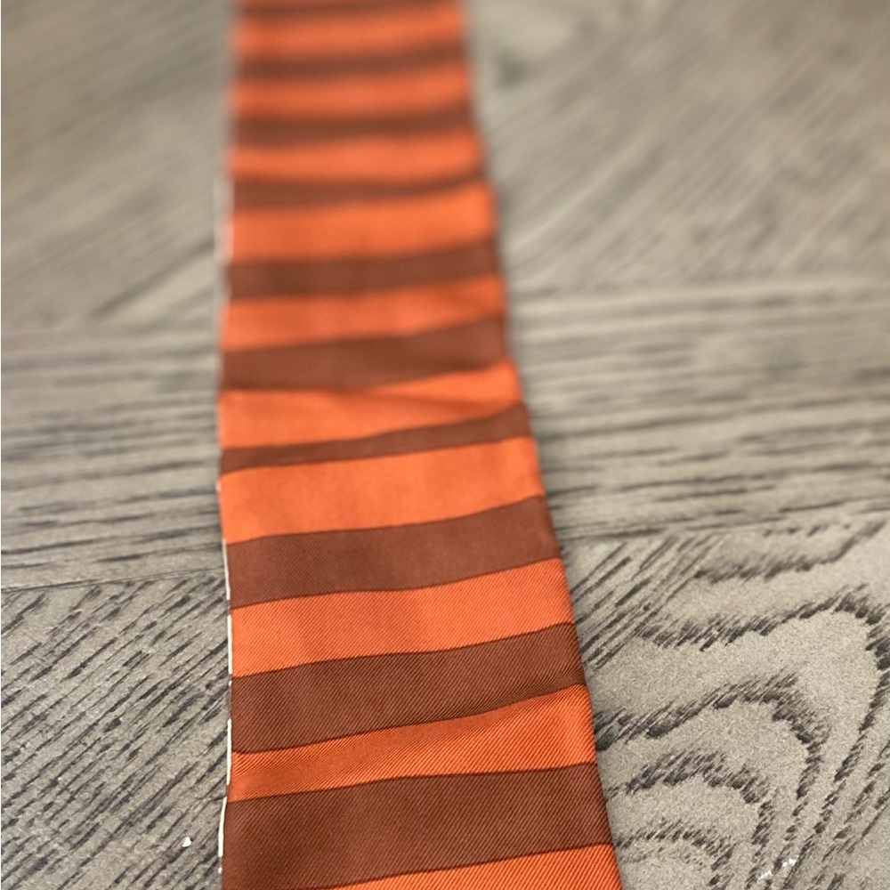 Coach Signature Vintage Scarf - Picture 4 of 6